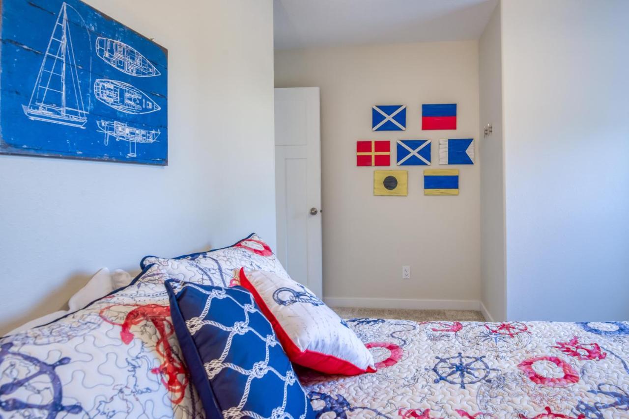 Oceanview Townhome - Pet Friendly - Sleeps 6 - King デポー・ベイ エクステリア 写真