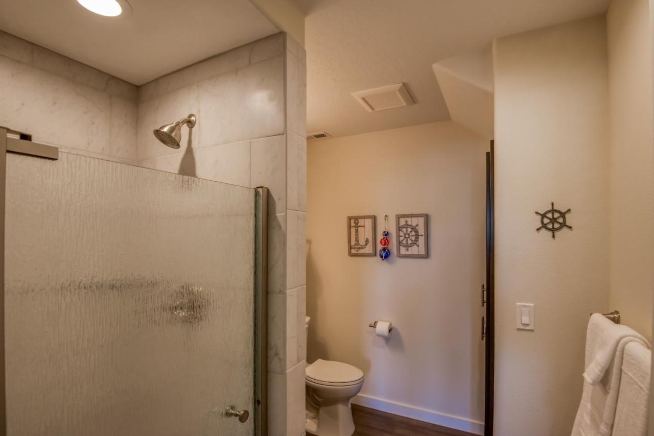 Oceanview Townhome - Pet Friendly - Sleeps 6 - King デポー・ベイ エクステリア 写真